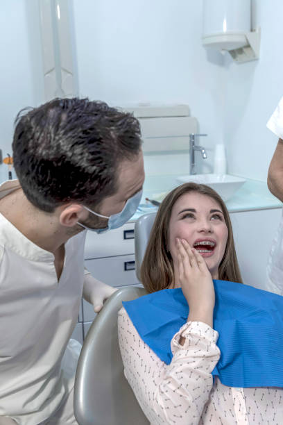 Best Emergency Tooth Extraction in Middle Island, NY